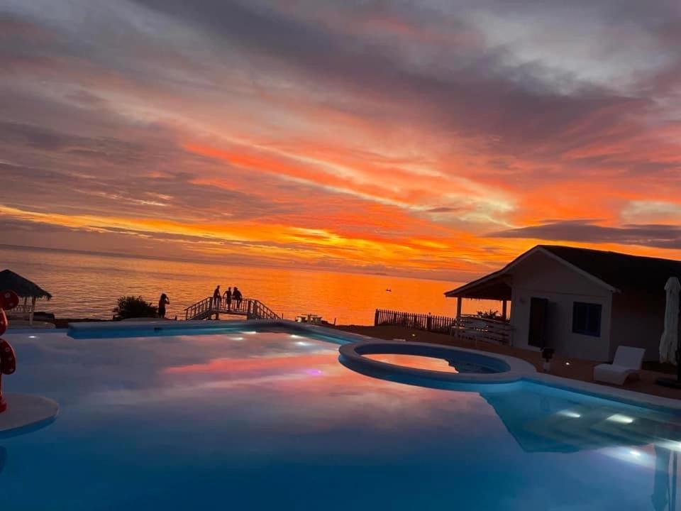 Henyuan Resort Siquijor Exteriör bild