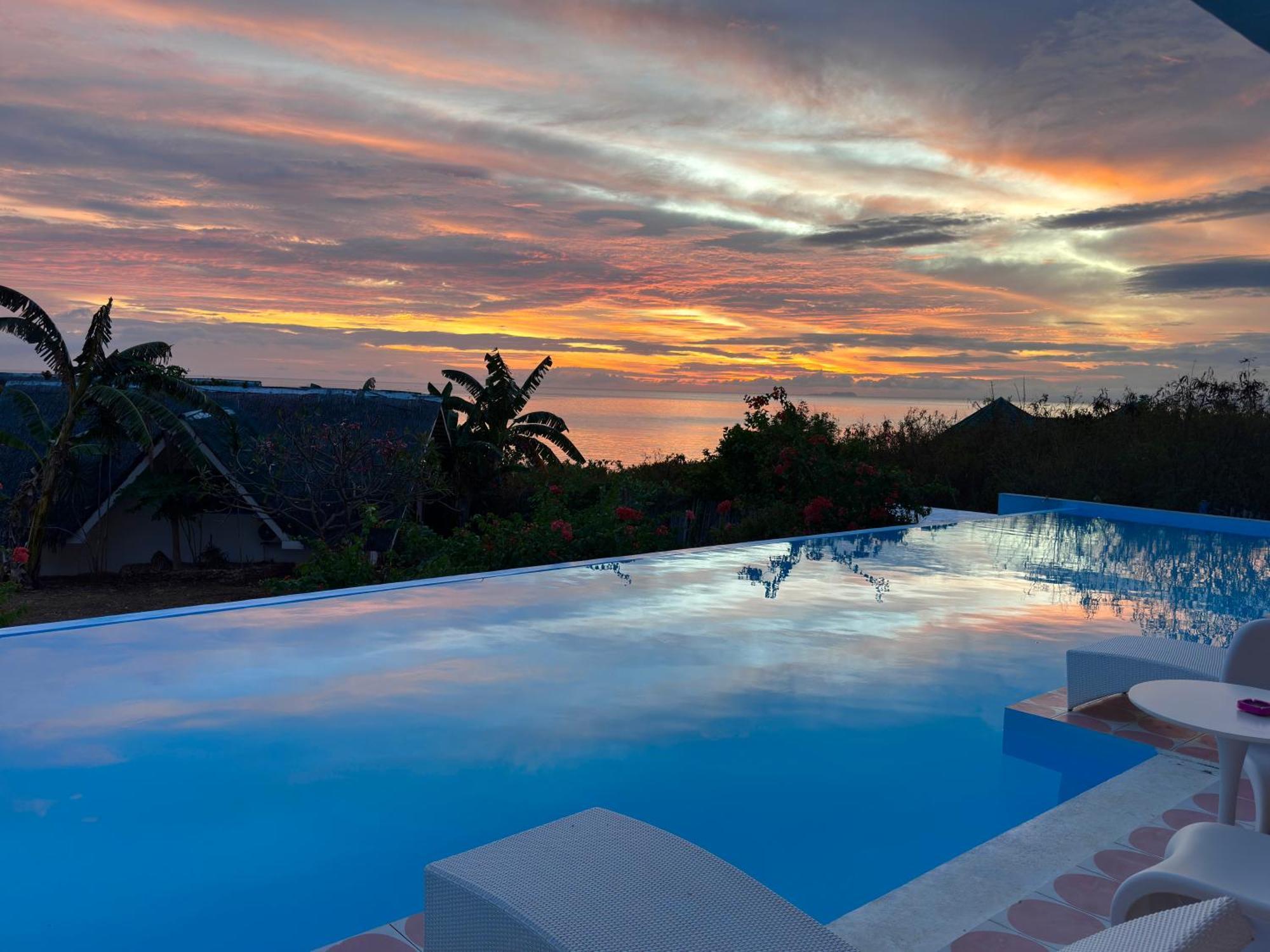 Henyuan Resort Siquijor Exteriör bild