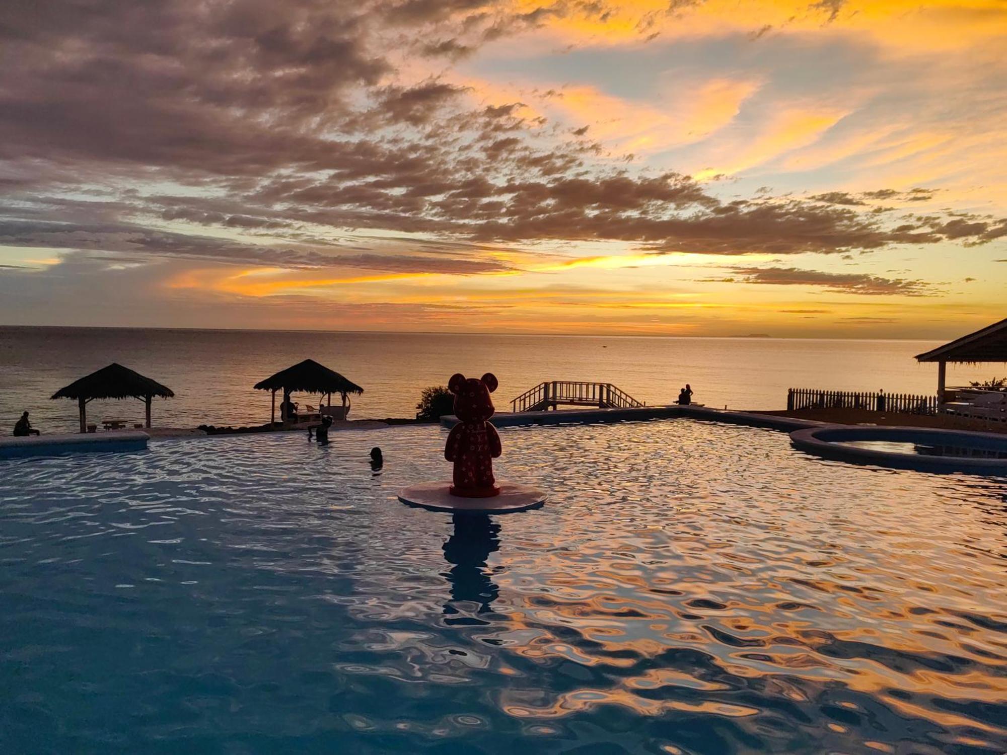 Henyuan Resort Siquijor Exteriör bild